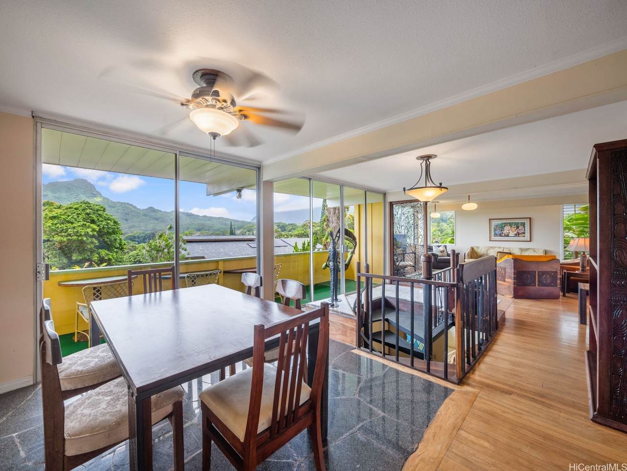 https://bt-photos.global.ssl.fastly.net/honolulu/1280_boomver_1_202613204-2.jpg