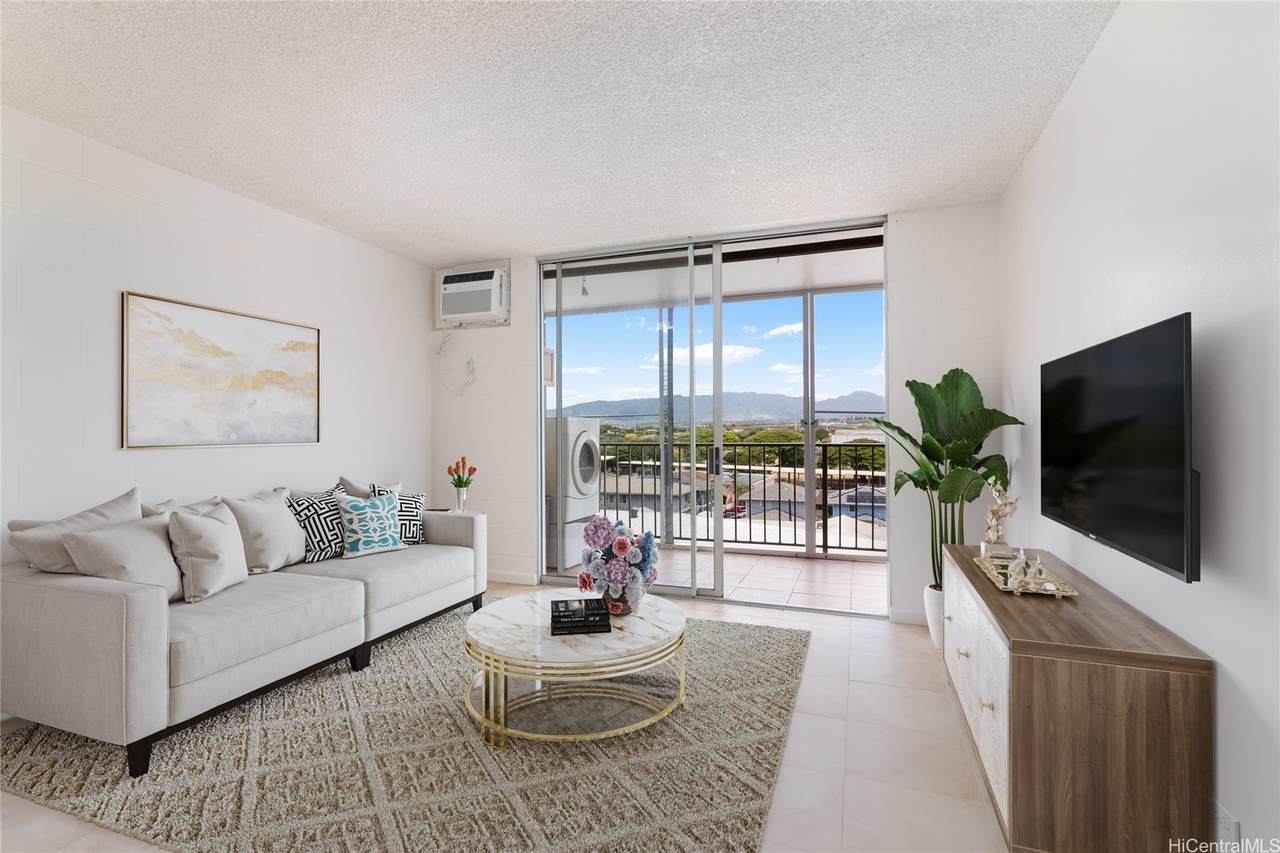 950 Lehua Avenue - Photo 1