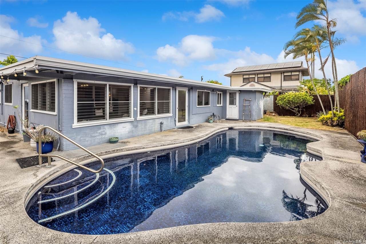 559 Iana Street - Photo 1