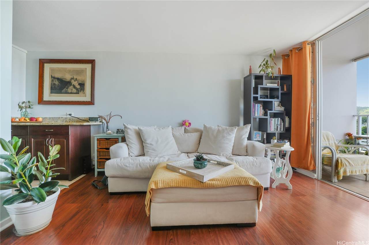 1419 Dominis Street - Photo 1