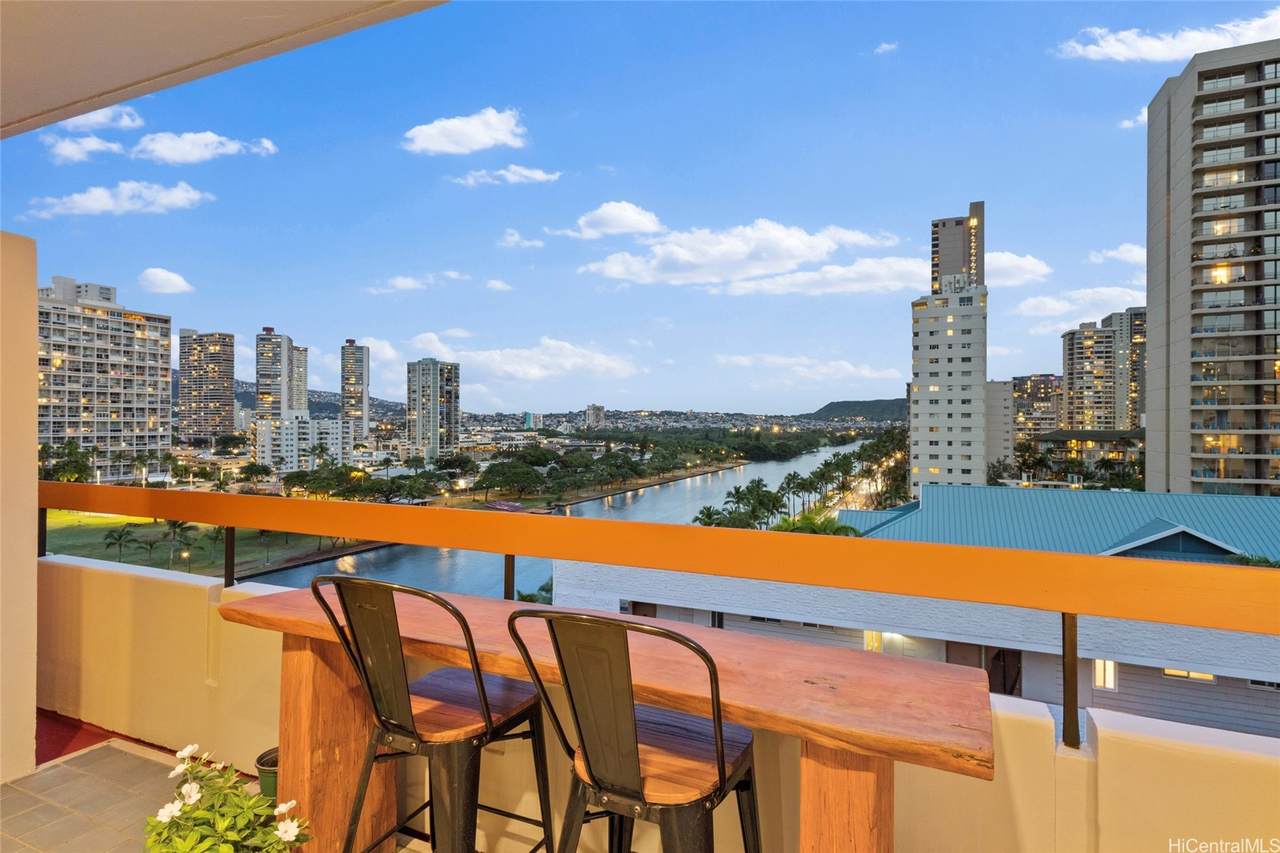 https://bt-photos.global.ssl.fastly.net/honolulu/1280_boomver_1_202613615-2.jpg