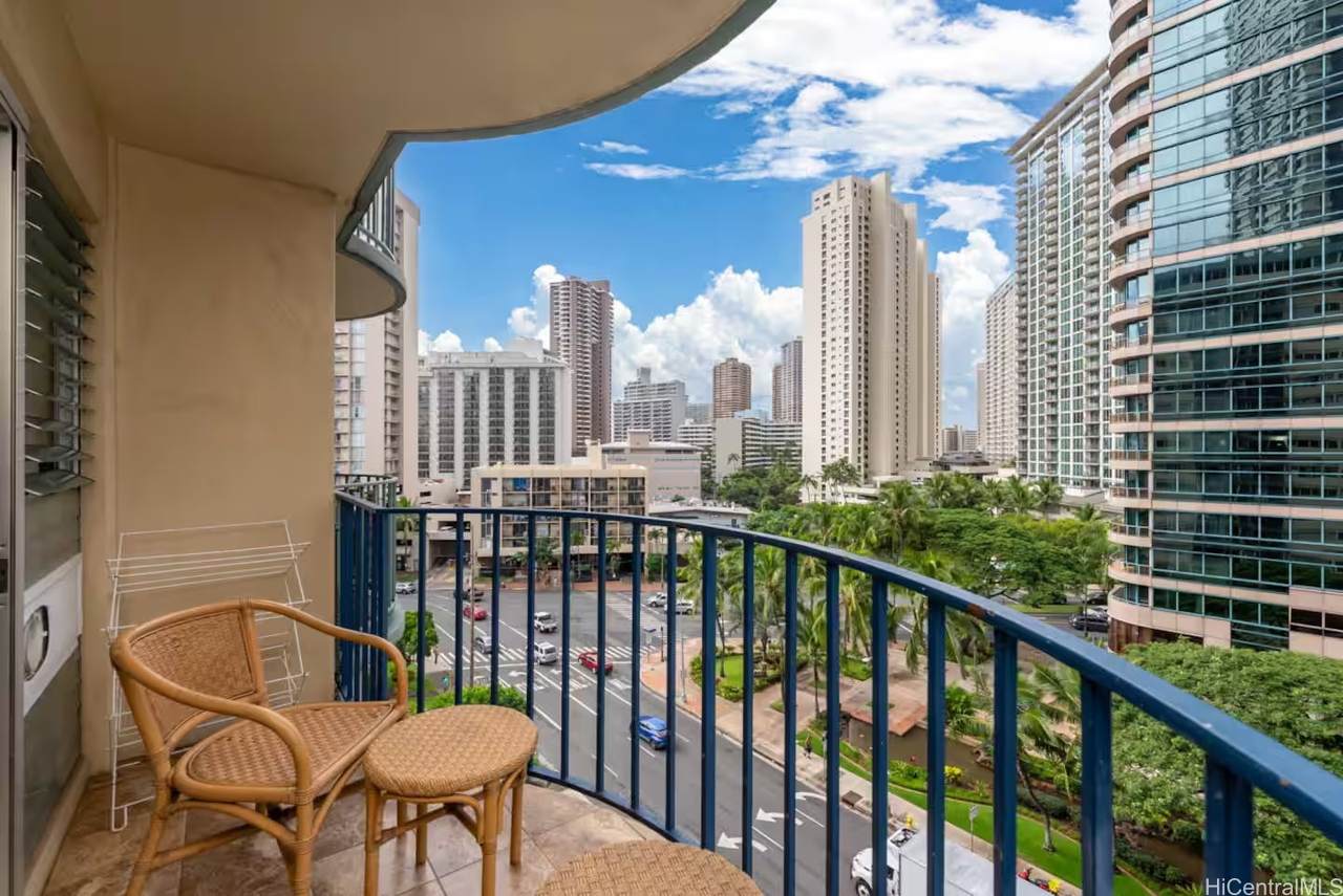 https://bt-photos.global.ssl.fastly.net/honolulu/1280_boomver_1_202613758-2.jpg