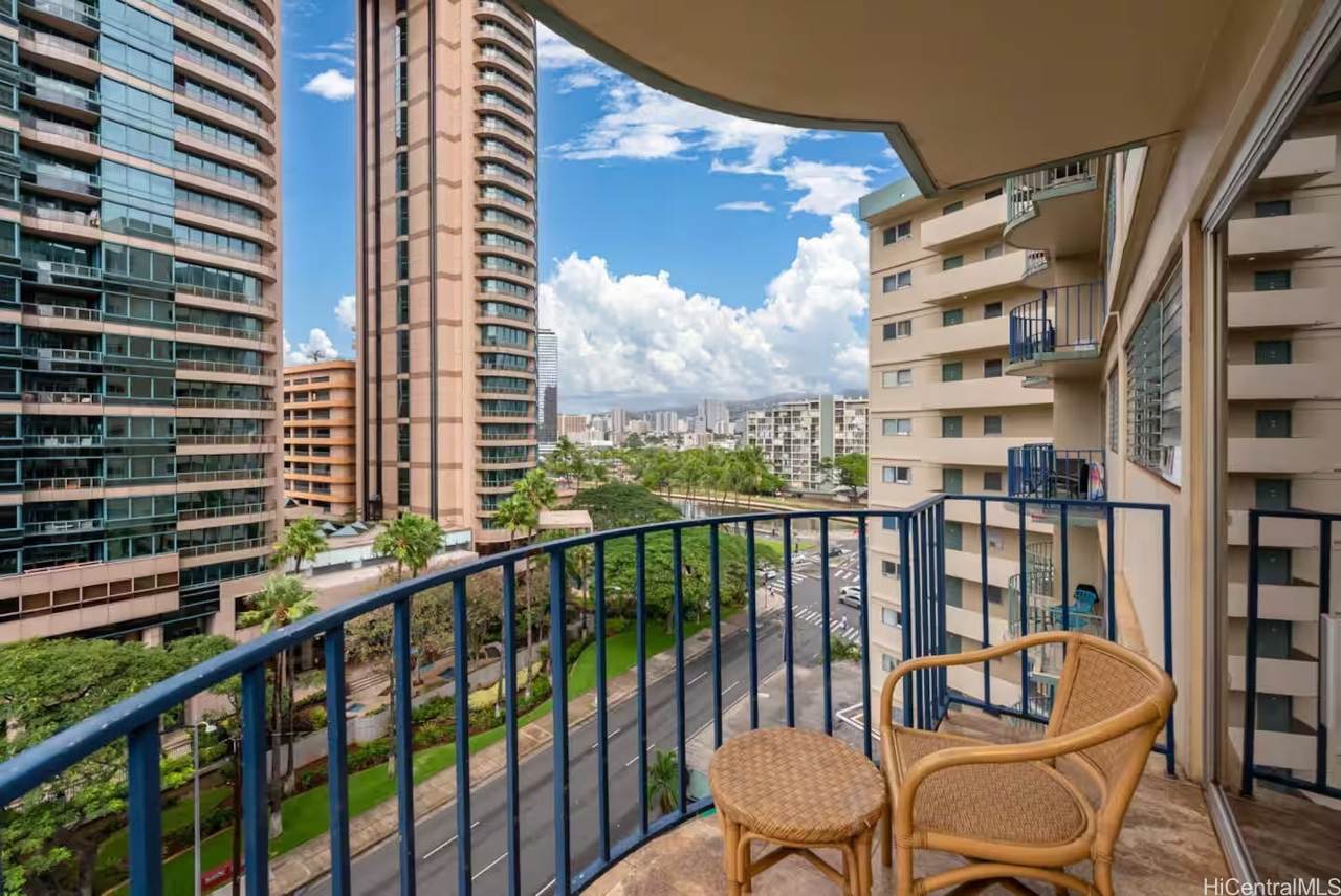 https://bt-photos.global.ssl.fastly.net/honolulu/1280_boomver_1_202613758-2.jpg