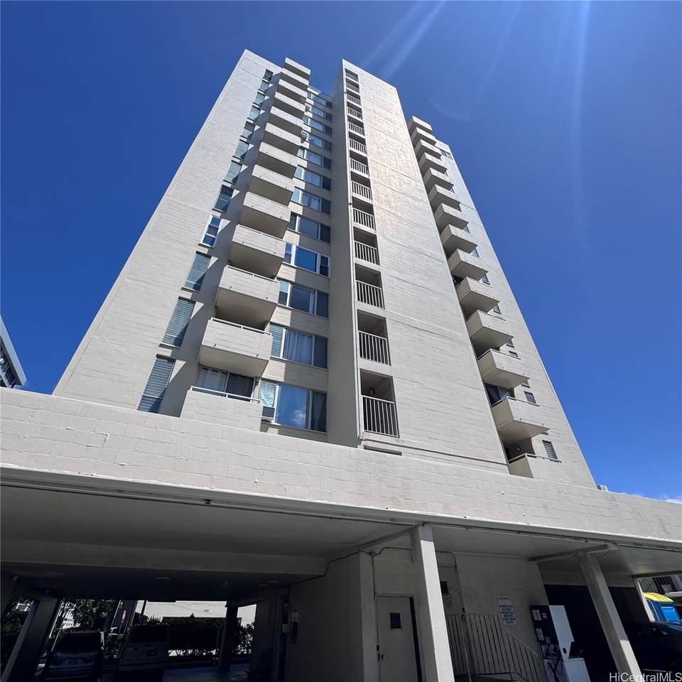 1624 Dole Street - Photo 1