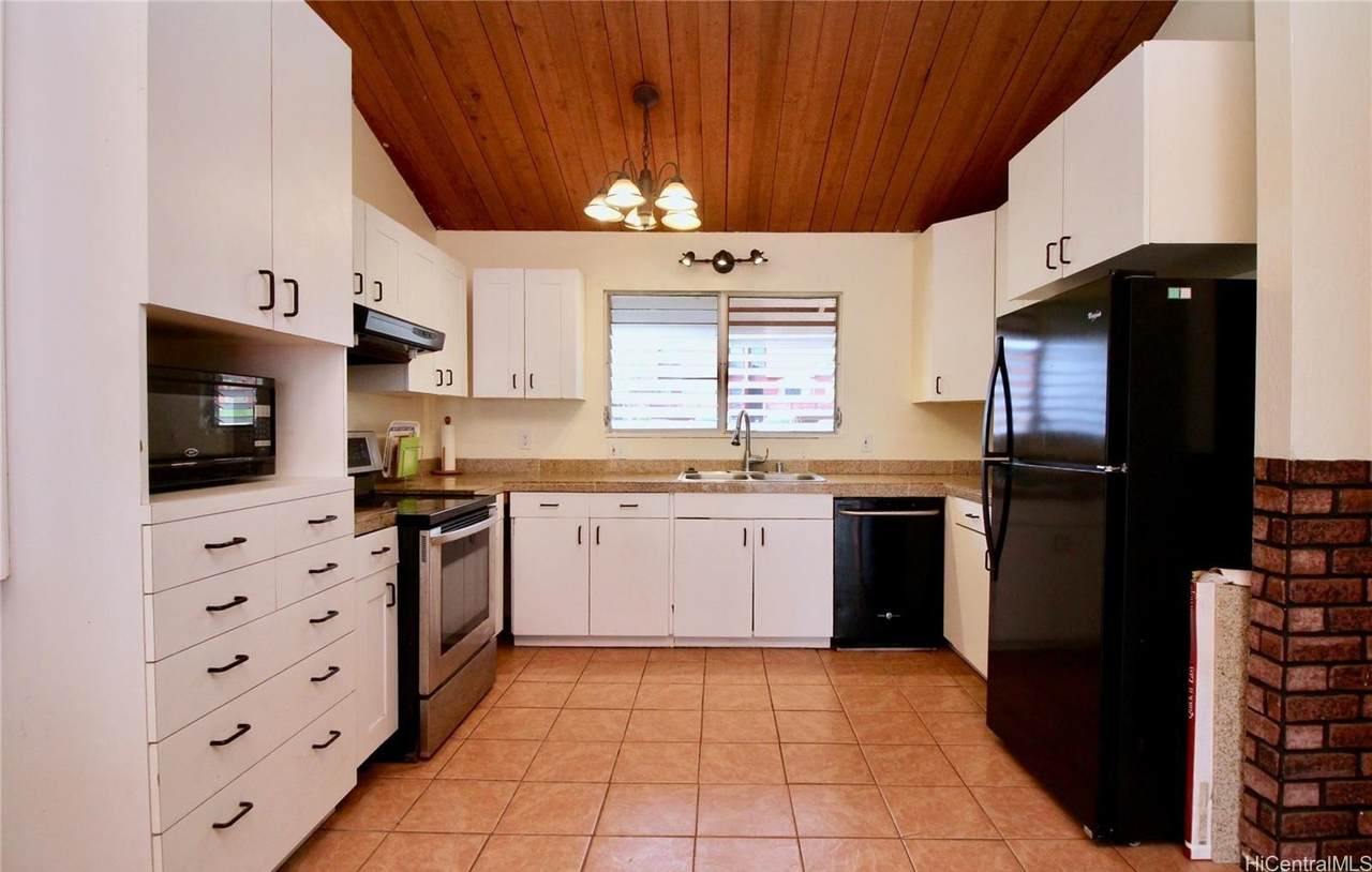 https://bt-photos.global.ssl.fastly.net/honolulu/1280_boomver_1_202614008-2.jpg