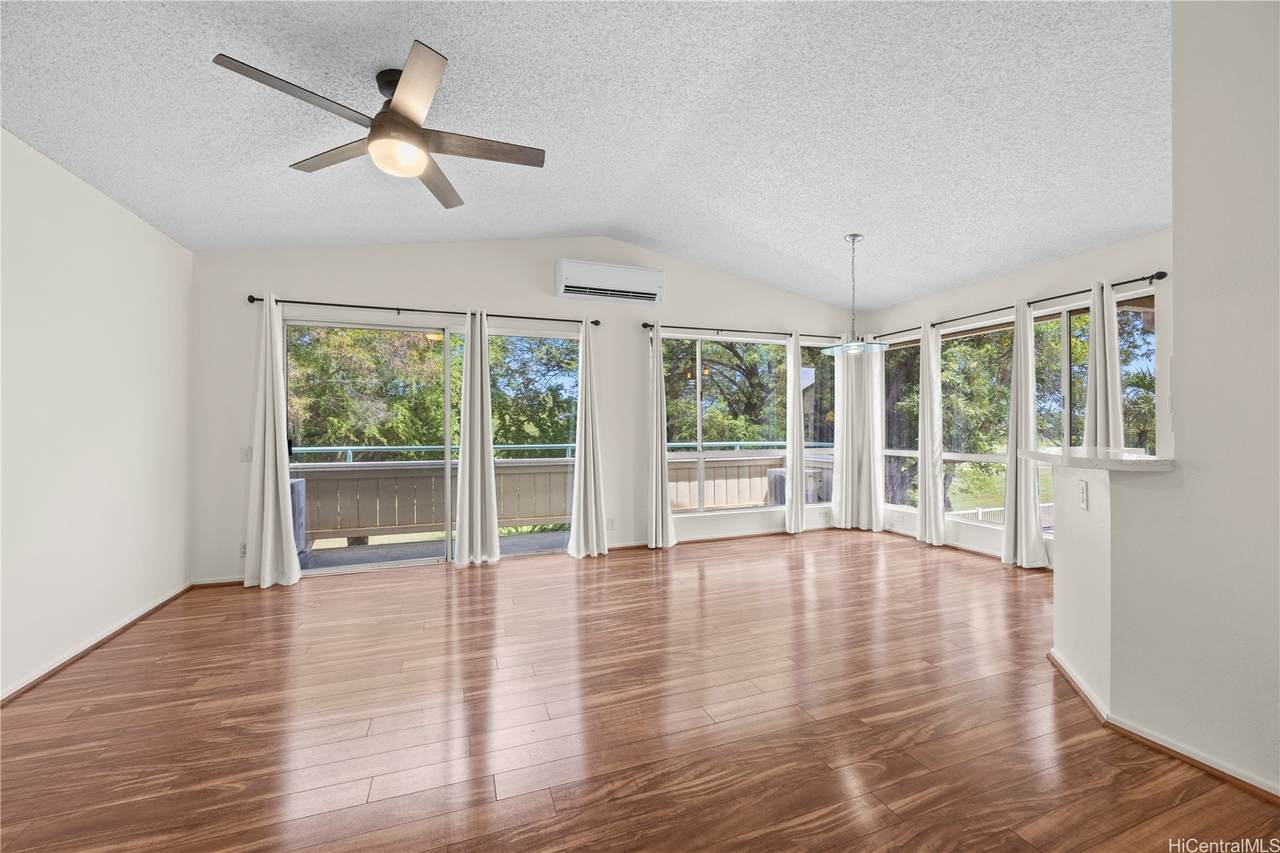 https://bt-photos.global.ssl.fastly.net/honolulu/1280_boomver_1_202614108-2.jpg