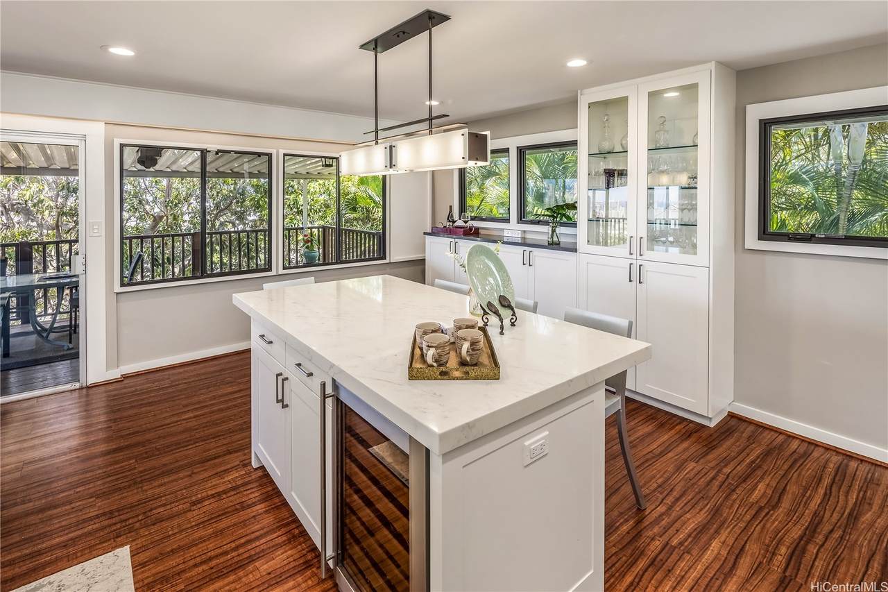 https://bt-photos.global.ssl.fastly.net/honolulu/1280_boomver_1_202614187-2.jpg