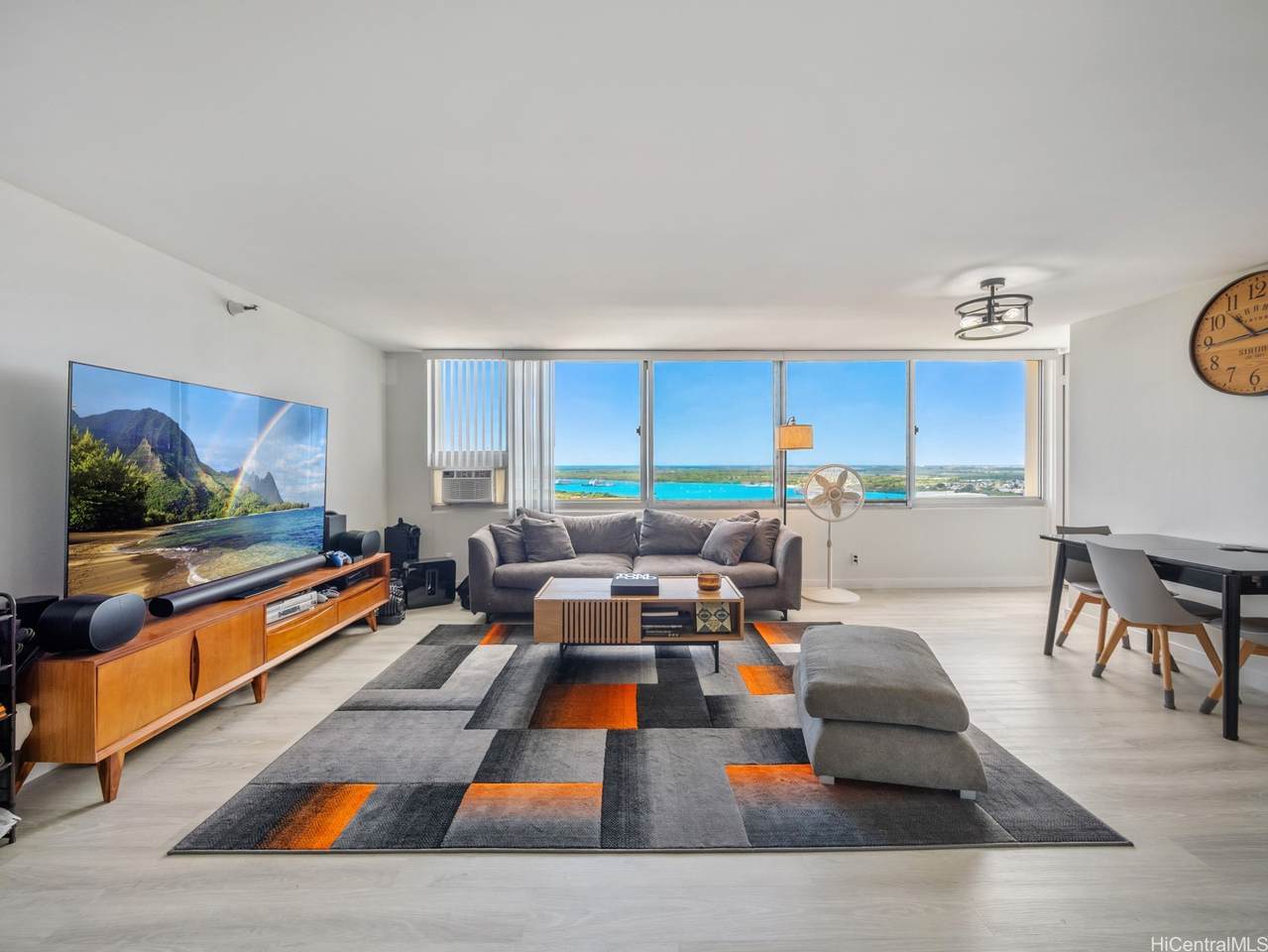 https://bt-photos.global.ssl.fastly.net/honolulu/1280_boomver_1_202614197-2.jpg