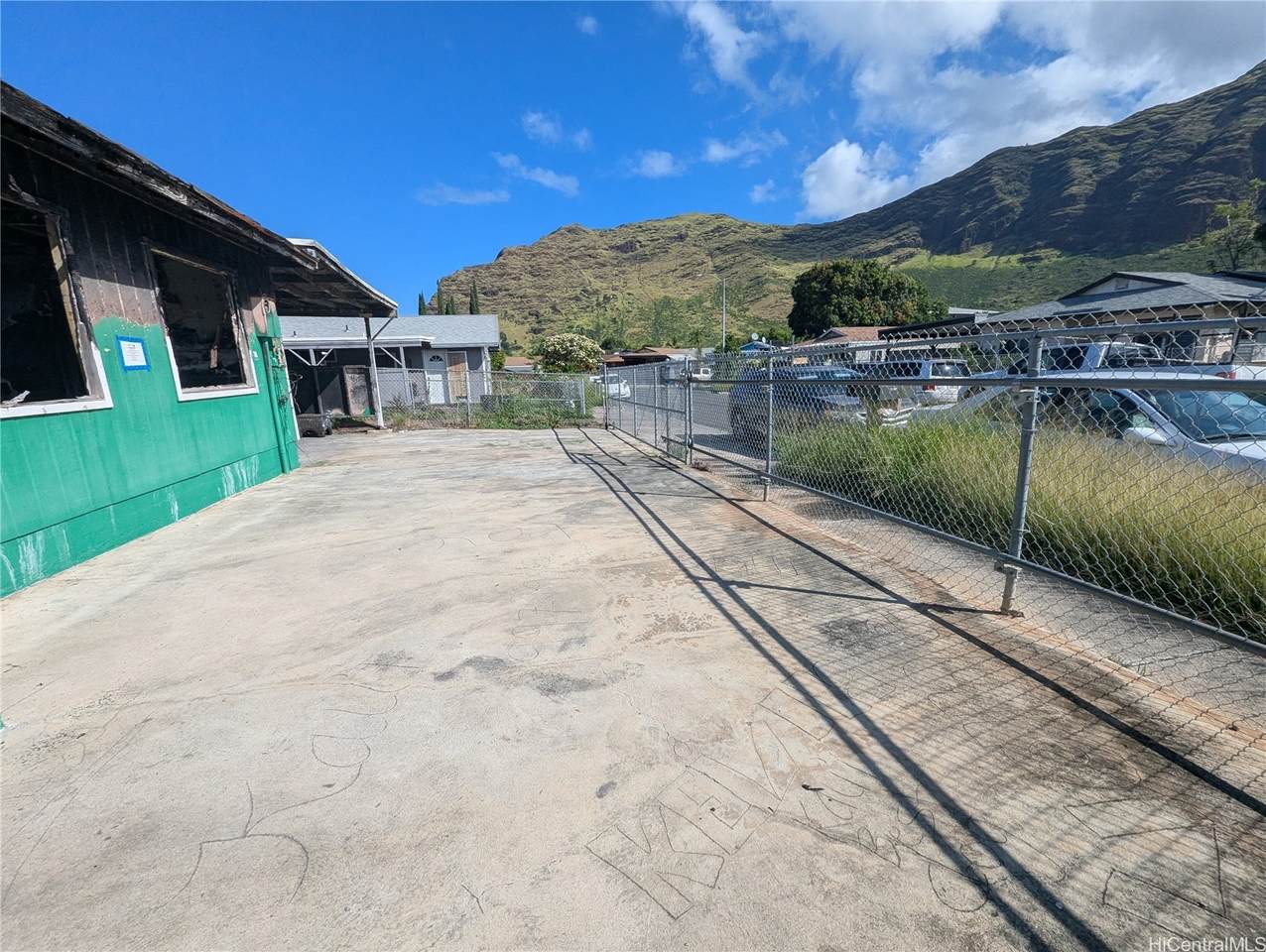 https://bt-photos.global.ssl.fastly.net/honolulu/1280_boomver_1_202614250-2.jpg