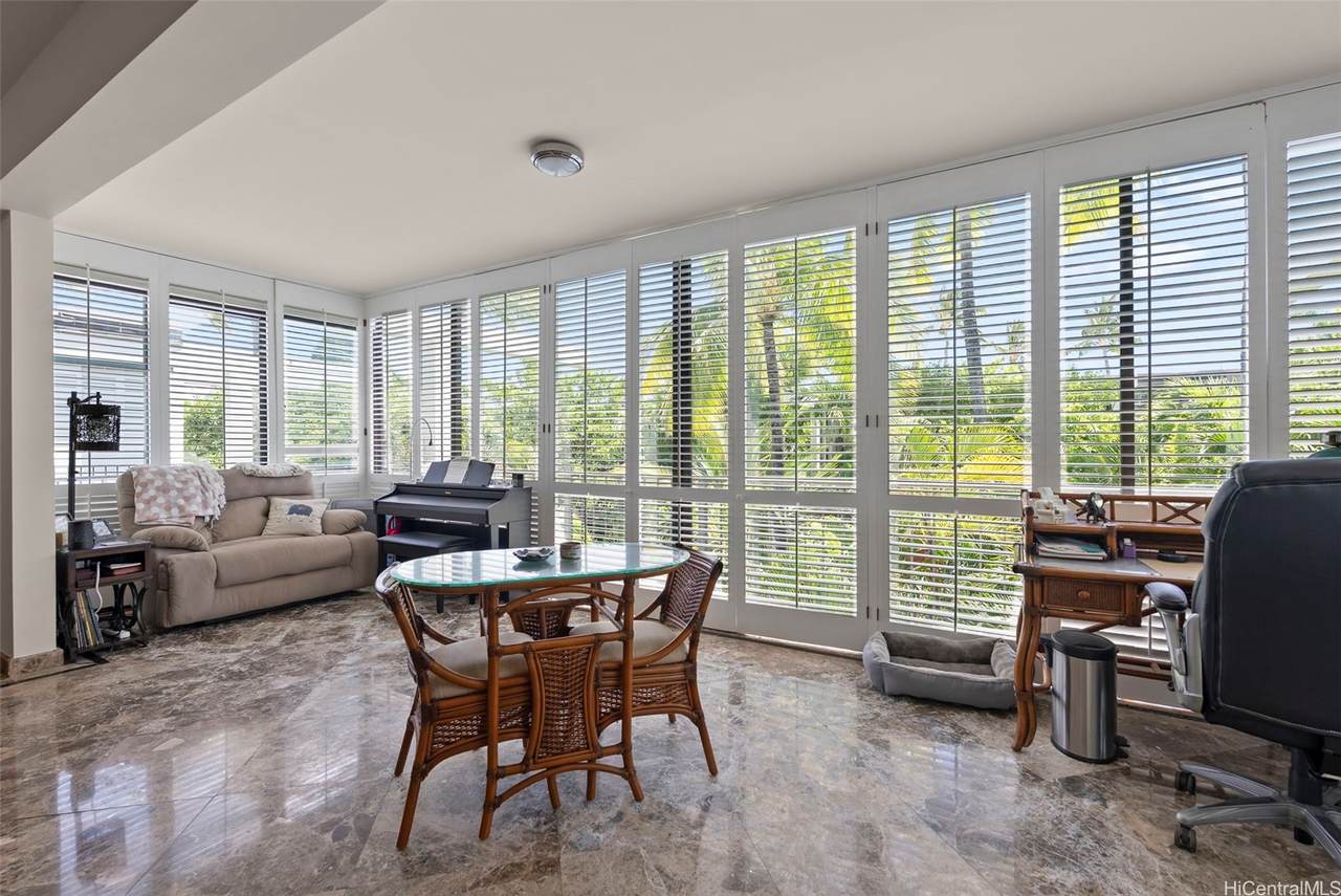 4999 Kahala Avenue - Photo 1