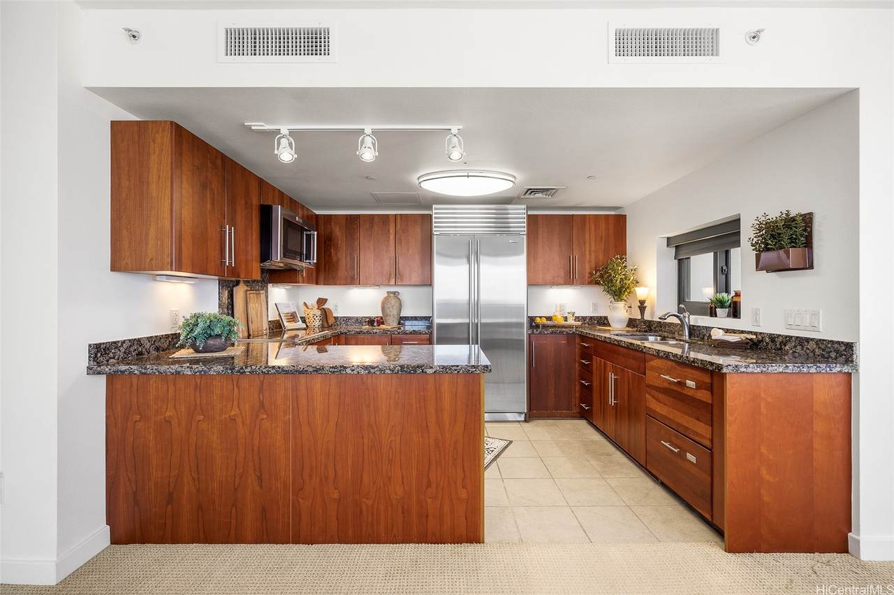 https://bt-photos.global.ssl.fastly.net/honolulu/1280_boomver_1_202614389-2.jpg