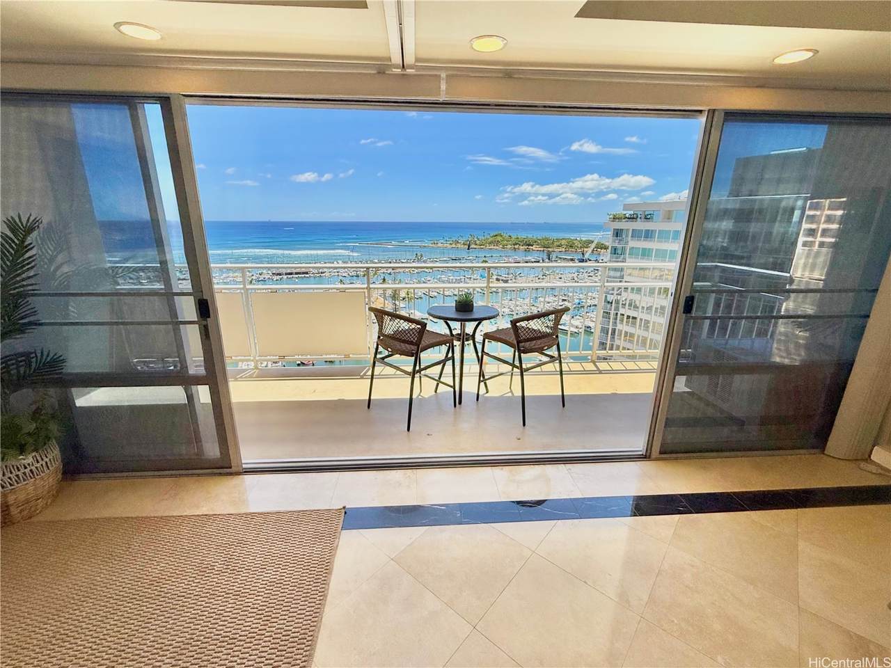 https://bt-photos.global.ssl.fastly.net/honolulu/1280_boomver_1_202614505-2.jpg