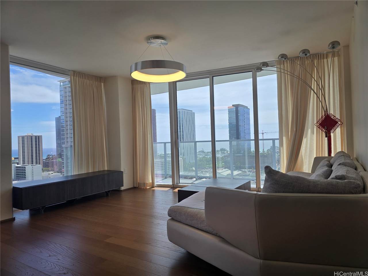 888 Kapiolani Boulevard - Photo 1