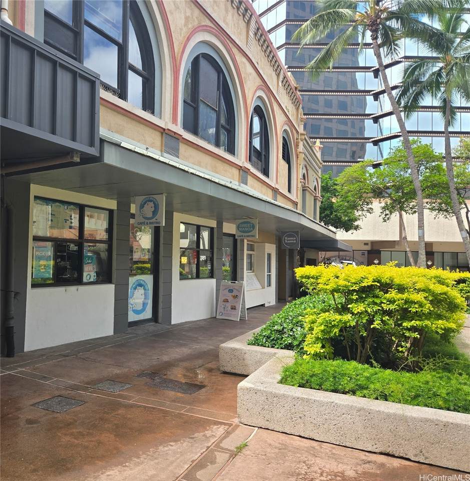 1102 Bishop Street - Photo 1