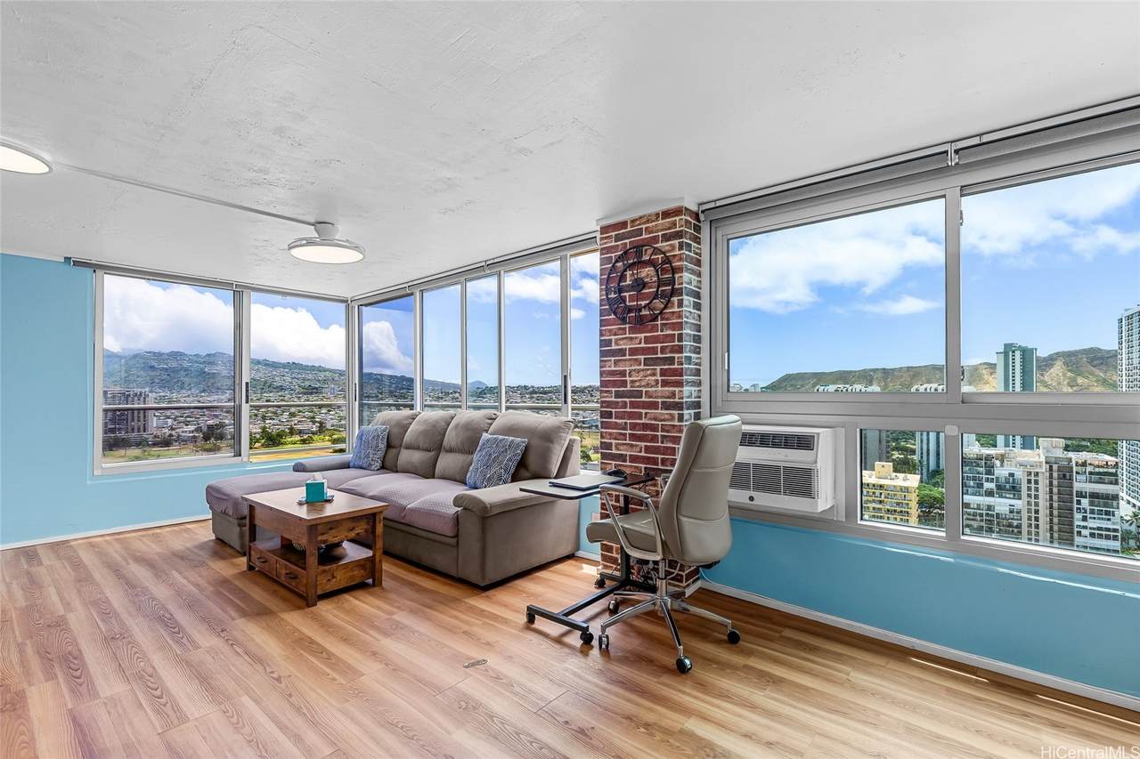 2421 Tusitala Street - Photo 1