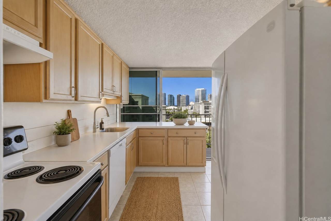 https://bt-photos.global.ssl.fastly.net/honolulu/1280_boomver_1_202614749-2.jpg