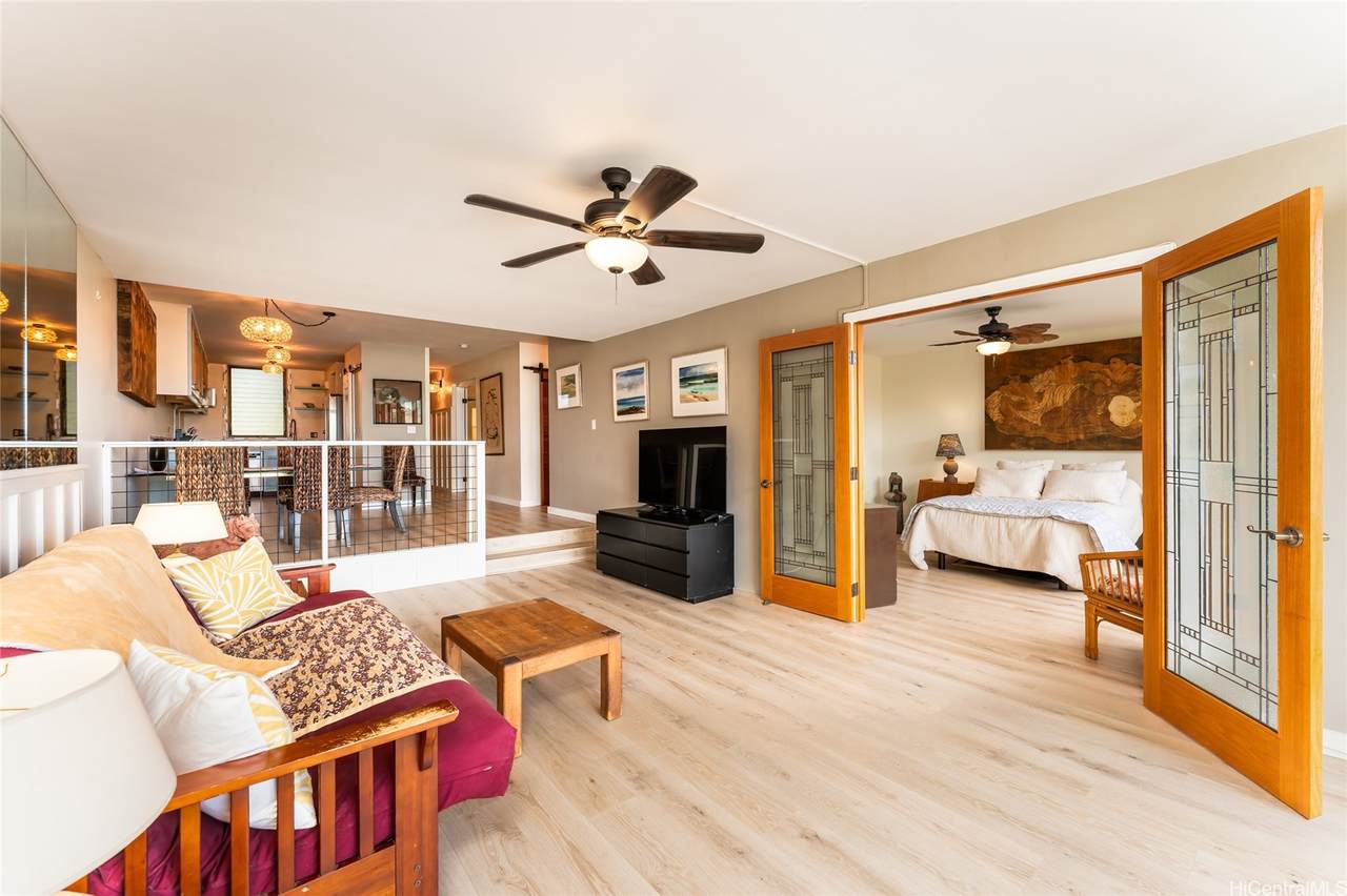 501 Hahaione Street - Photo 1
