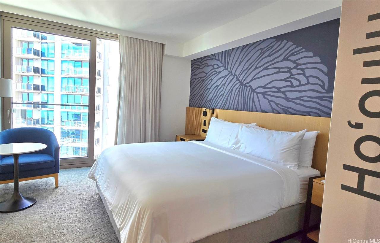 1390 Kapiolani Boulevard - Photo 1