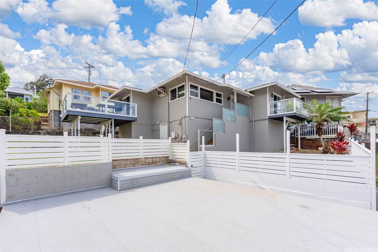 2118 Makanani Drive - Photo 1