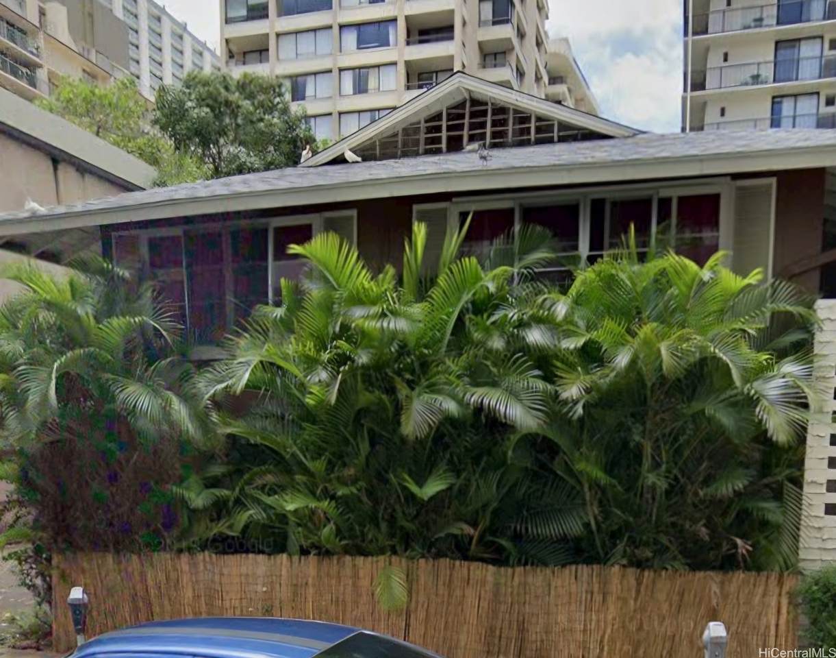 423 Kaiolu Street - Photo 1
