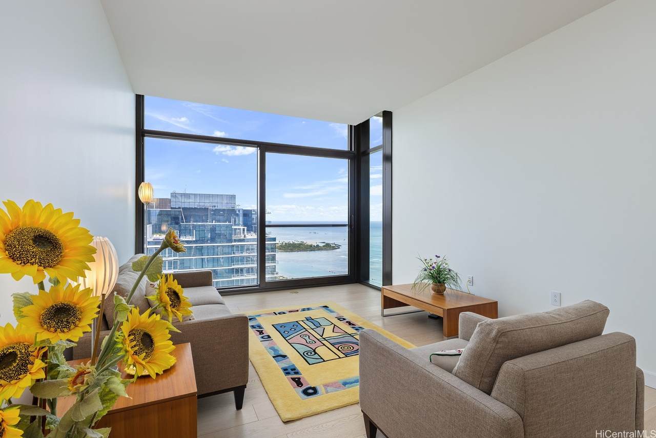 1100 Ala Moana Boulevard - Photo 1