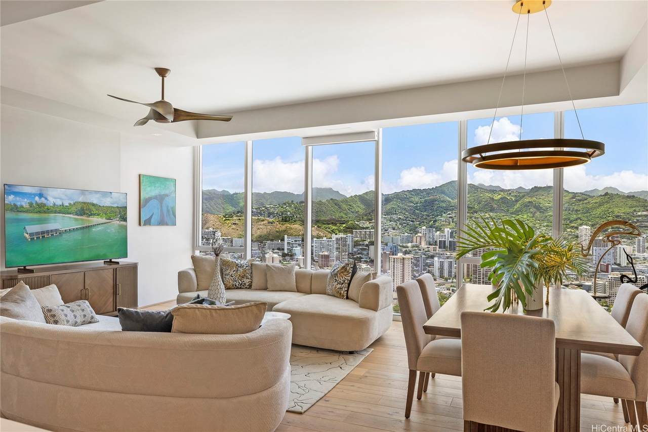 888 Kapiolani Boulevard - Photo 1