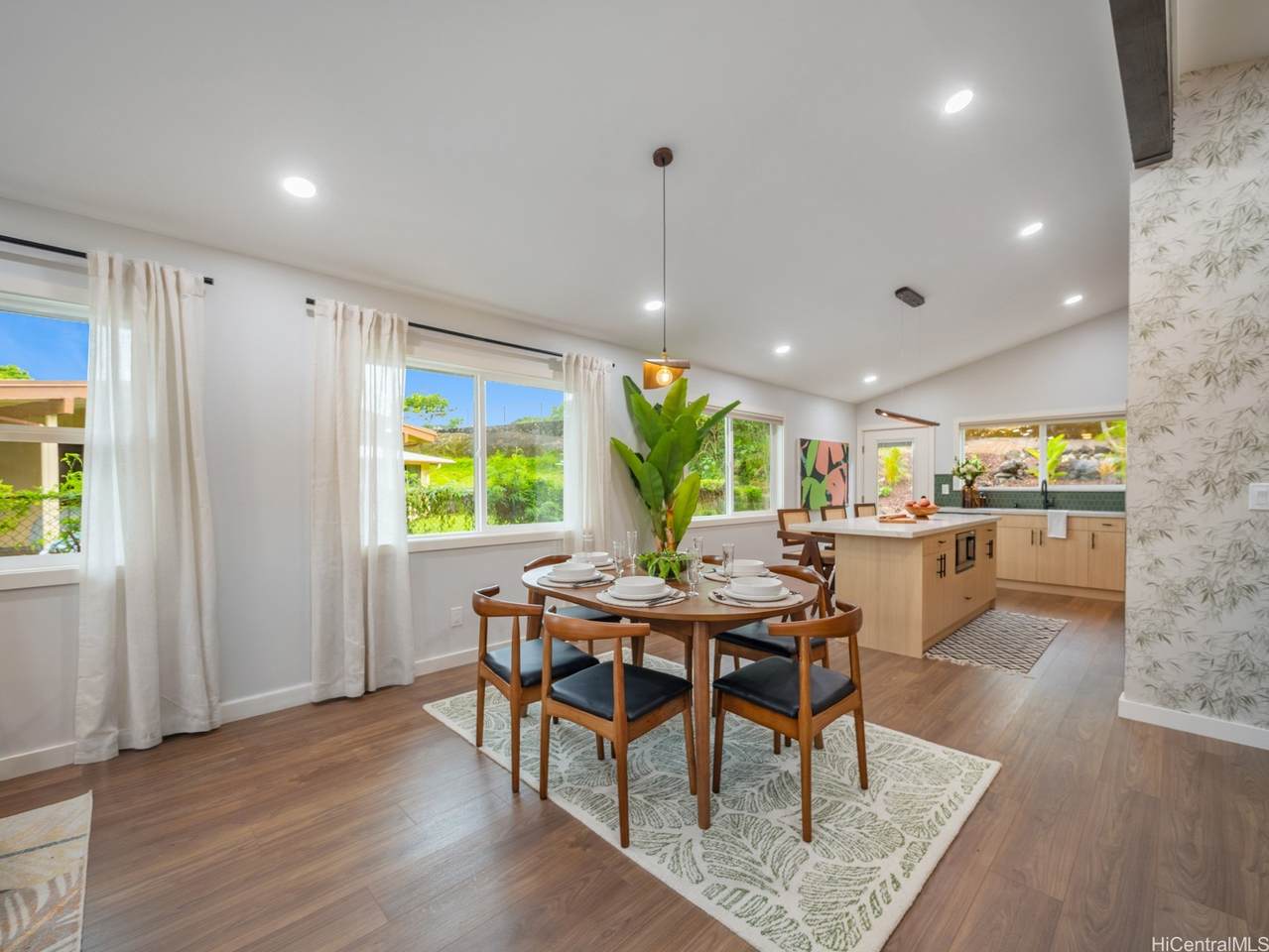https://bt-photos.global.ssl.fastly.net/honolulu/1280_boomver_1_202615334-2.jpg