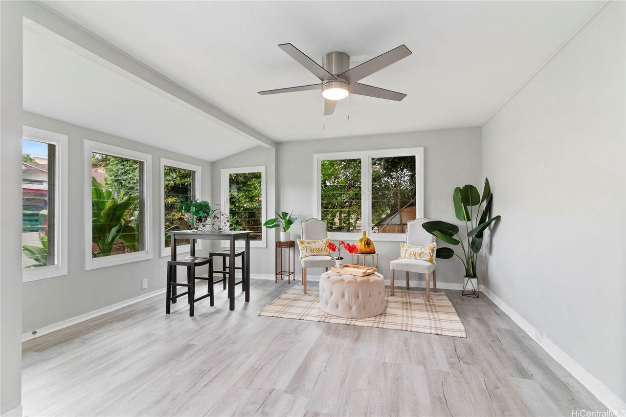 253 Olive Avenue - Photo 1
