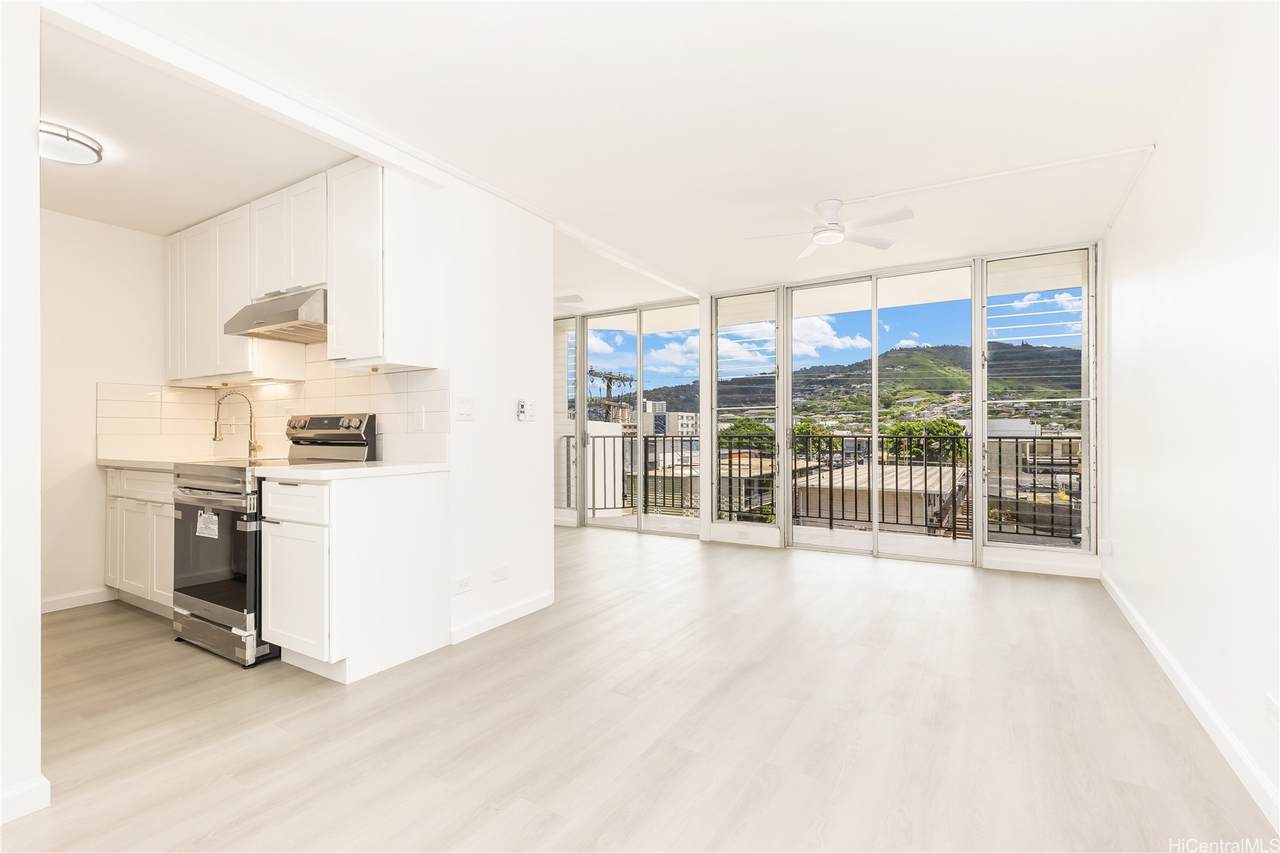 2121 Algaroba Street - Photo 1