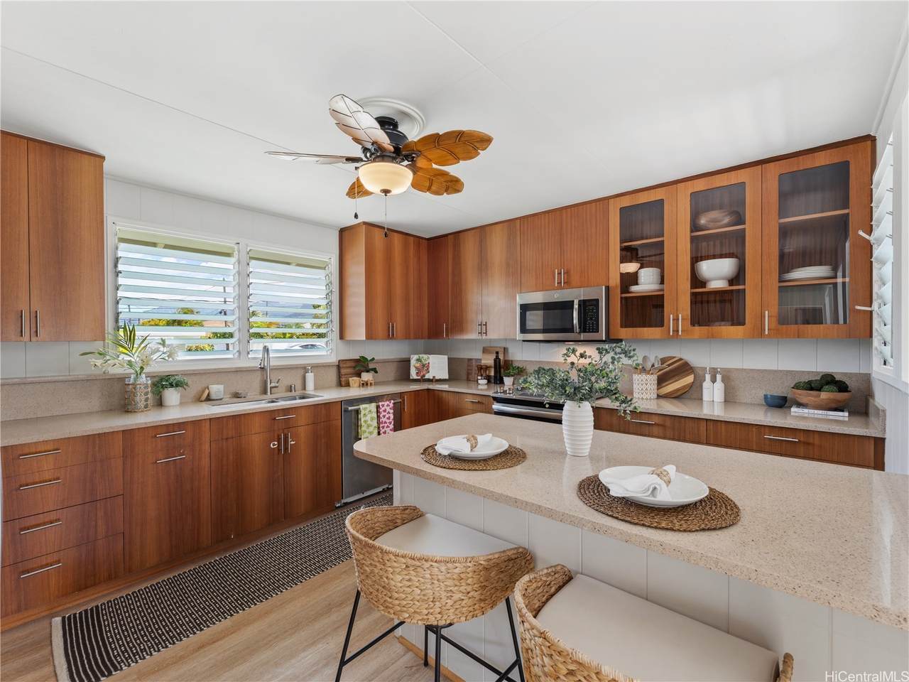 https://bt-photos.global.ssl.fastly.net/honolulu/1280_boomver_1_202616680-2.jpg