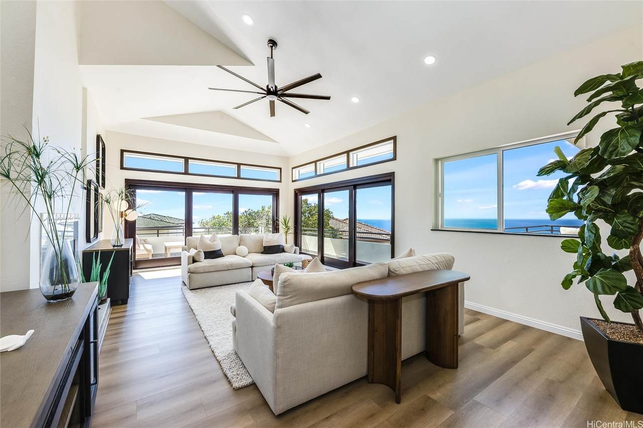 https://bt-photos.global.ssl.fastly.net/honolulu/1280_boomver_1_202616685-2.jpg