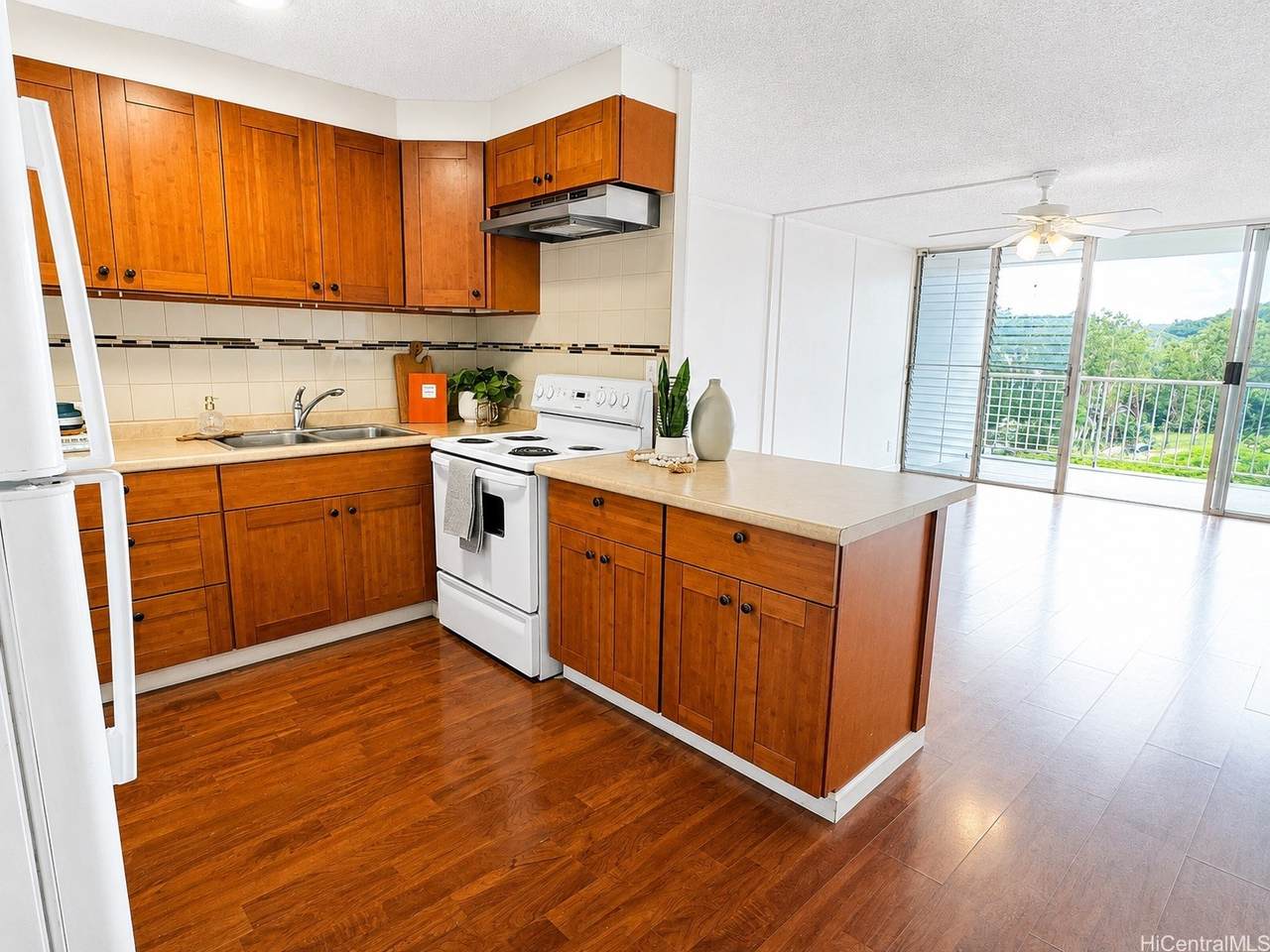 https://bt-photos.global.ssl.fastly.net/honolulu/1280_boomver_1_202616915-2.jpg