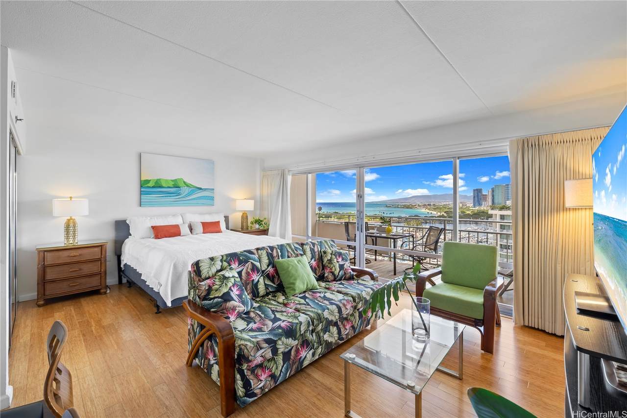 https://bt-photos.global.ssl.fastly.net/honolulu/1280_boomver_1_202617273-2.jpg