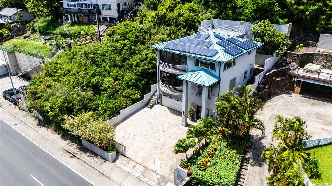5984 Kalanianaole Highway - Photo 1