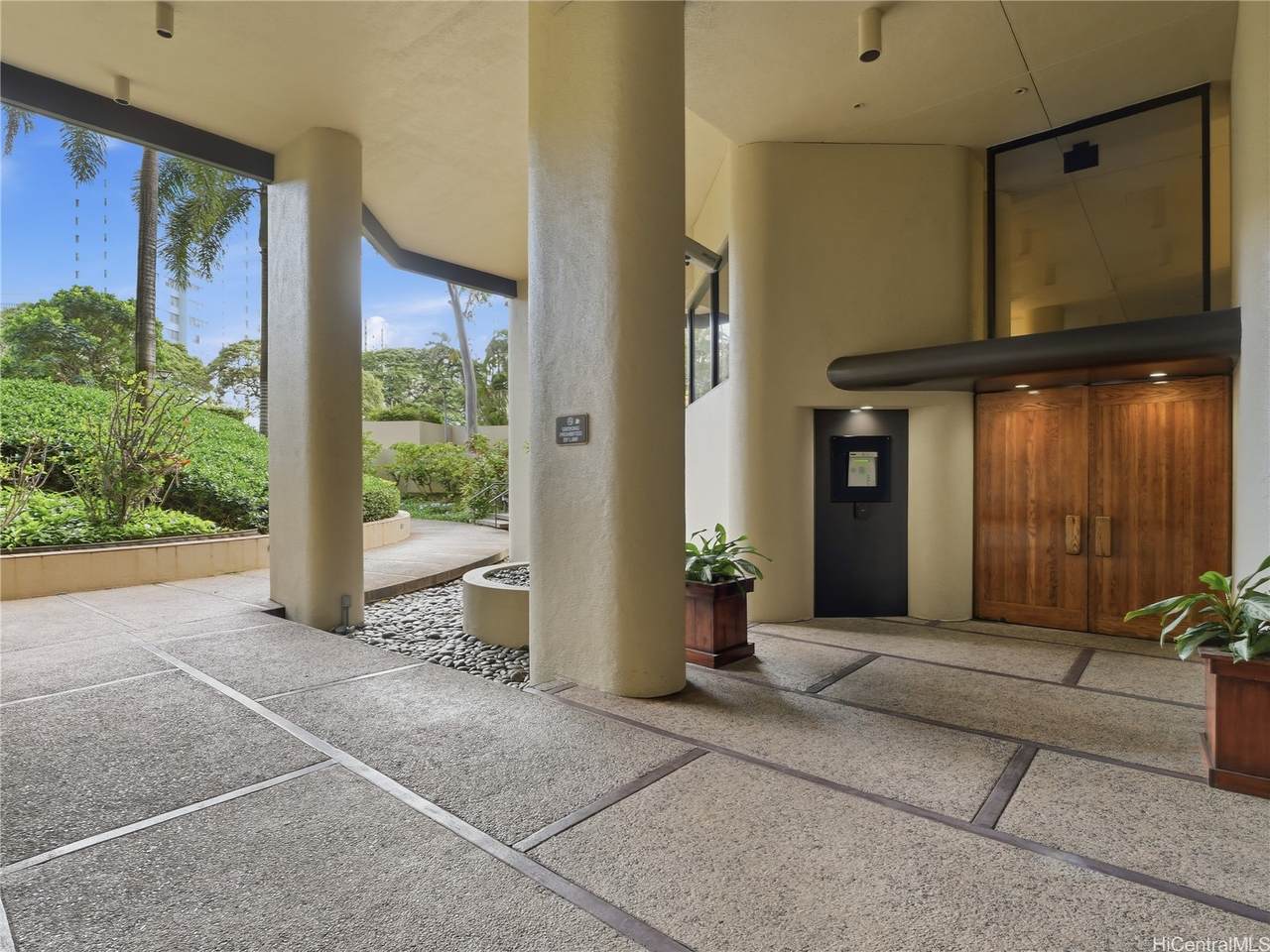 https://bt-photos.global.ssl.fastly.net/honolulu/1280_boomver_1_202617362-2.jpg