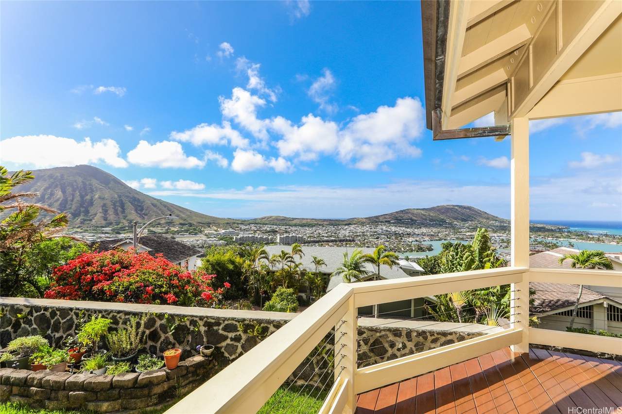 889 Kaohe Place - Photo 1