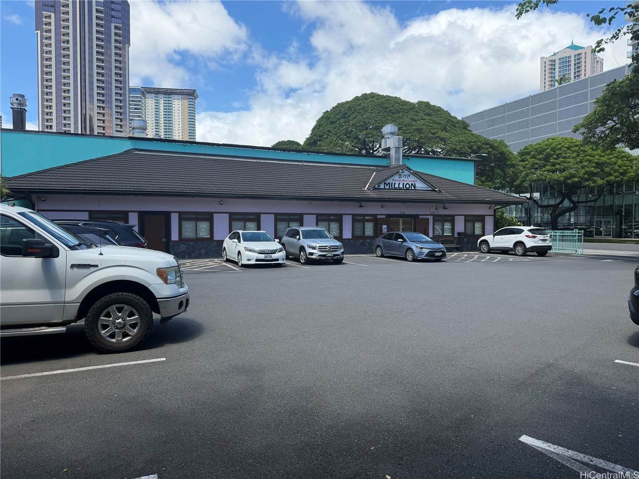 871 Kapiolani Boulevard - Photo 1
