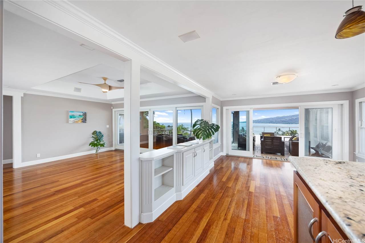 https://bt-photos.global.ssl.fastly.net/honolulu/1280_boomver_21_202519410-2.jpg
