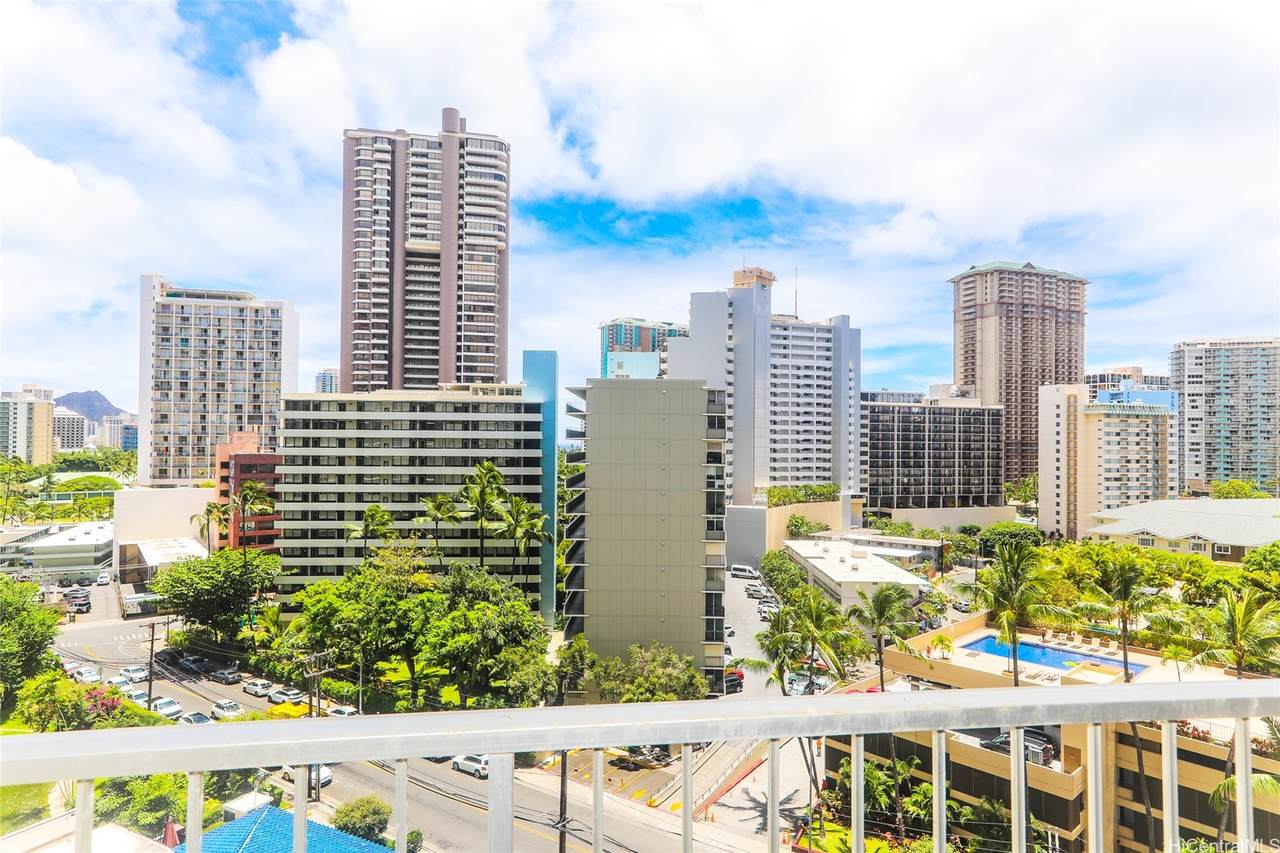 400 Hobron Lane - Photo 1