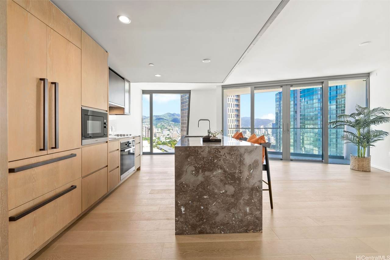 1000 Auahi Street - Photo 1