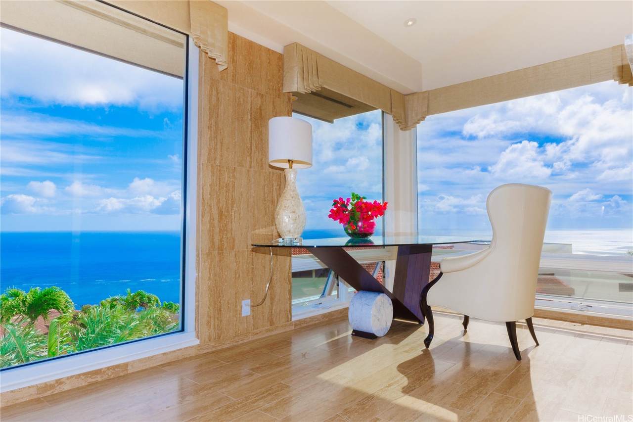 https://bt-photos.global.ssl.fastly.net/honolulu/orig_boomver_2_202428792-2.jpg
