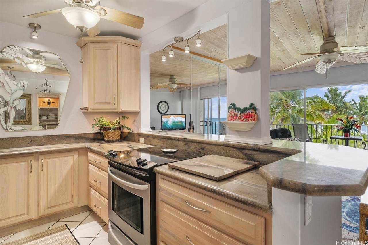 87-561 Farrington Highway - Photo 1
