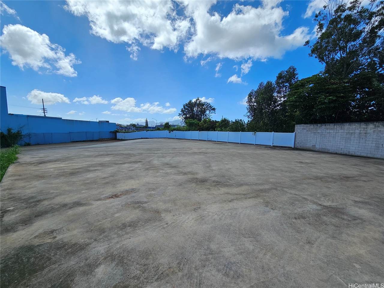 https://bt-photos.global.ssl.fastly.net/honolulu/1280_boomver_2_202504745-2.jpg