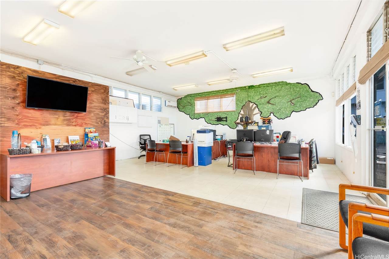 https://bt-photos.global.ssl.fastly.net/honolulu/1280_boomver_2_202504748-2.jpg