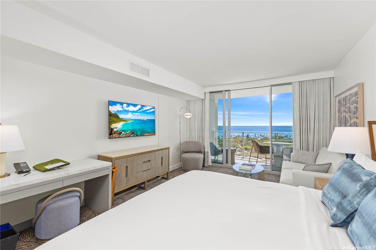 383 Kalaimoku Street - Photo 1