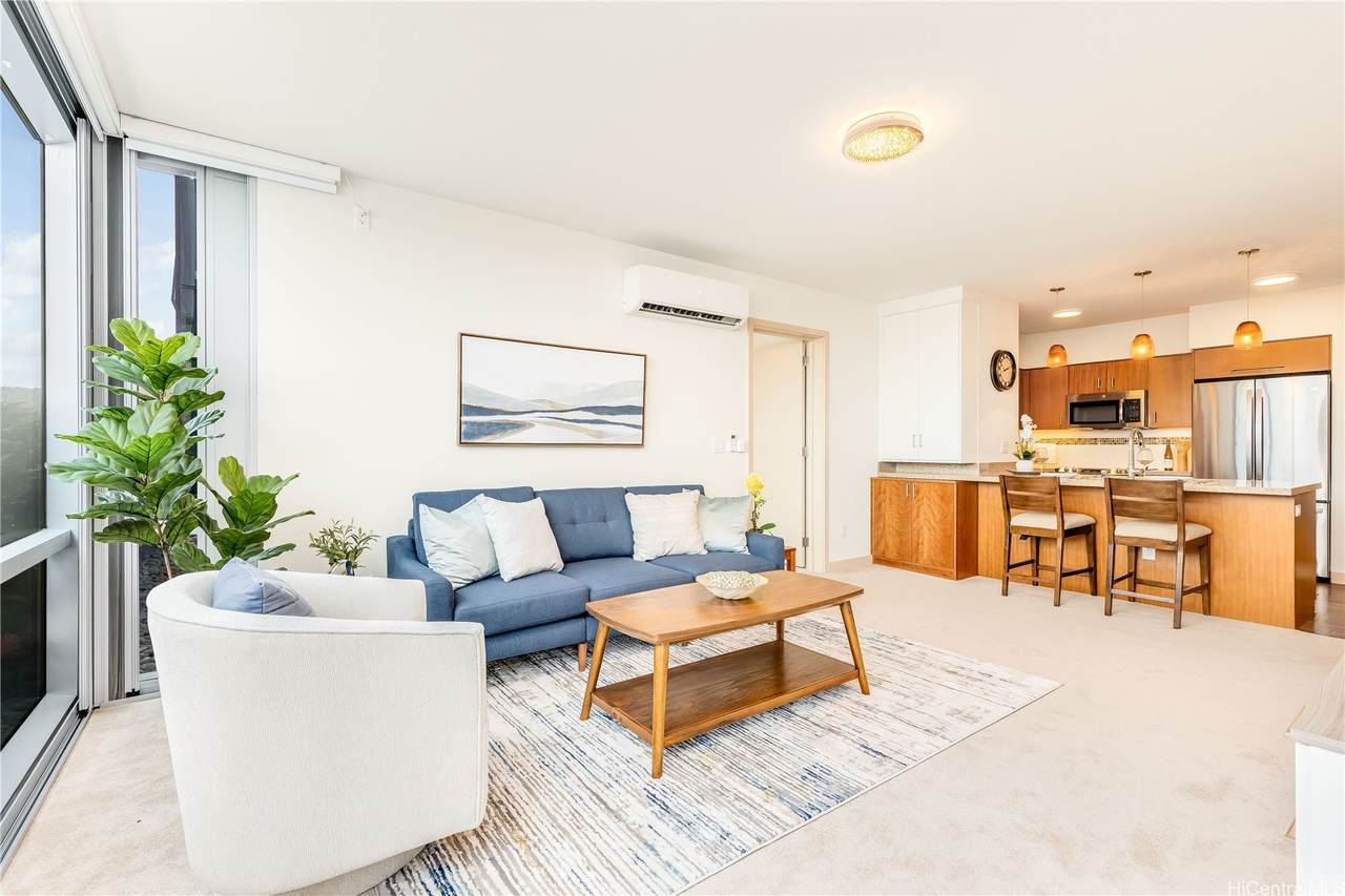 555 South Street - Photo 1