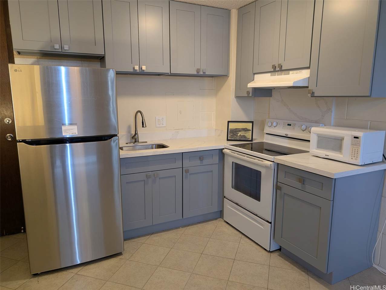 2845 Waialae Avenue - Photo 1