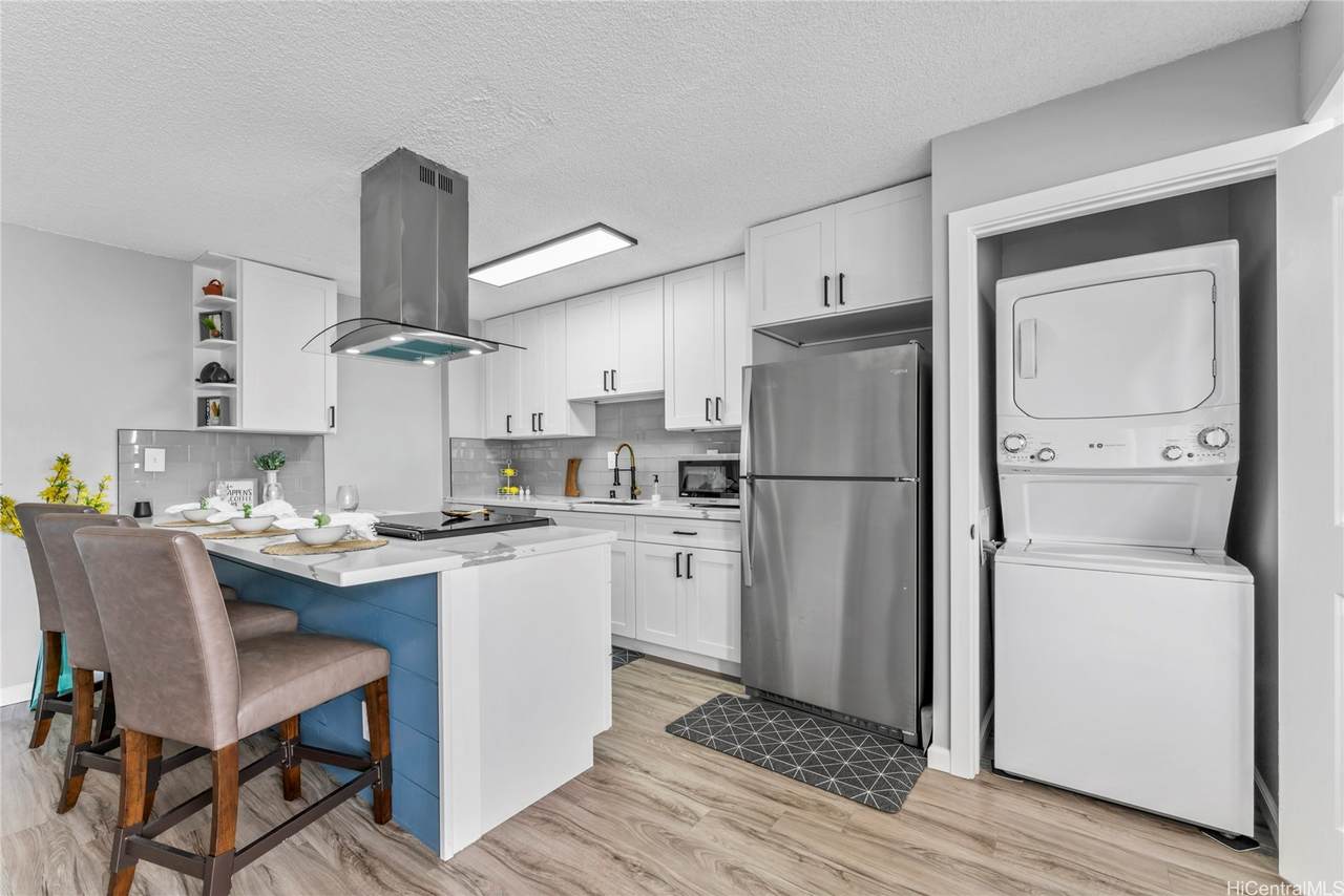 818 King Street - Photo 1