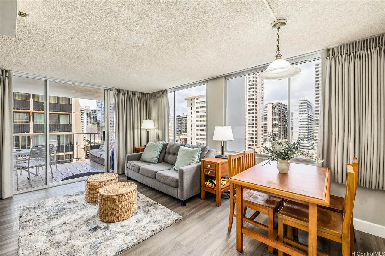 2427 Kuhio Avenue - Photo 1