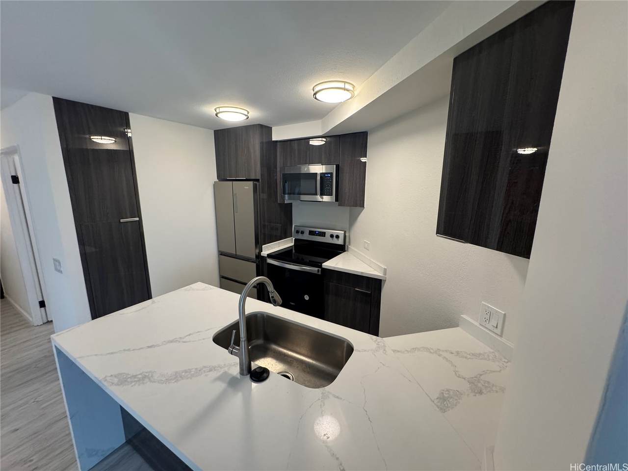 1441 Piikoi Street - Photo 1